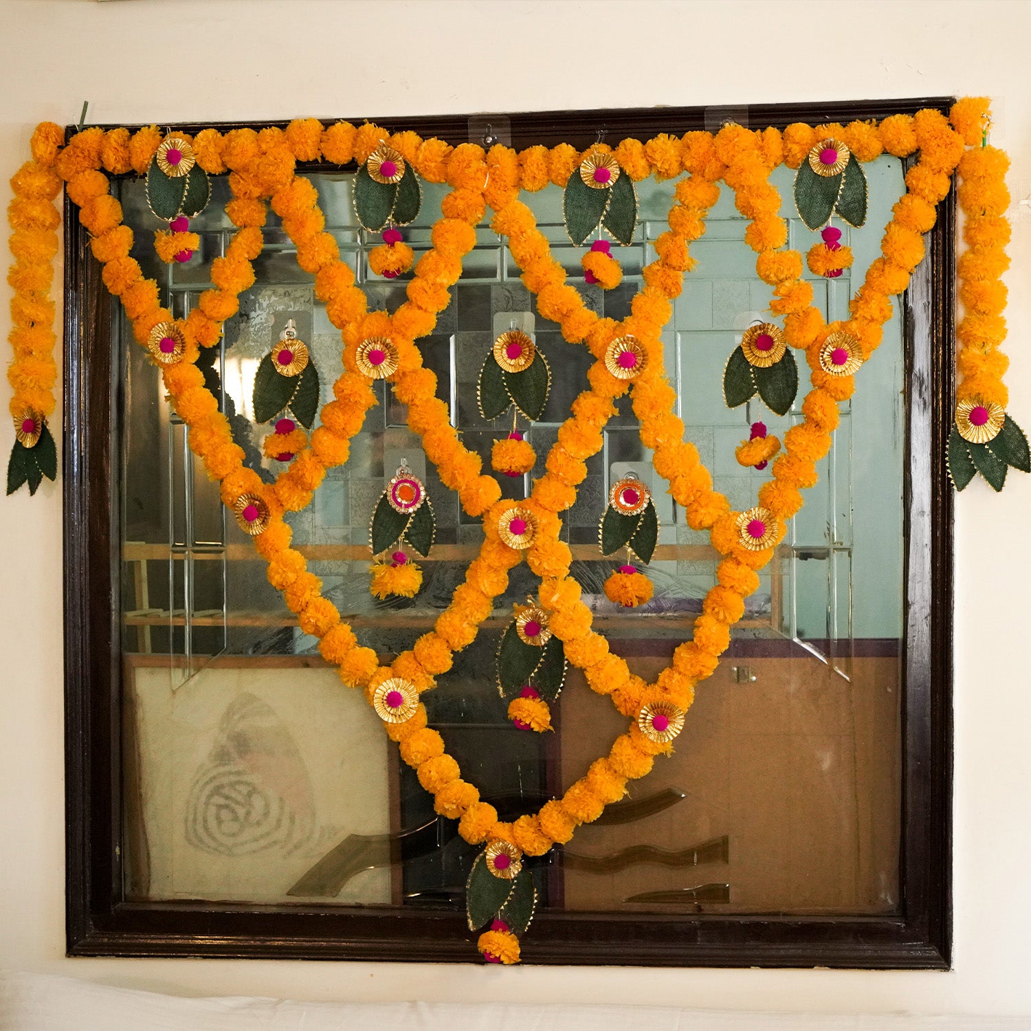 Traditional Marigold & Mango Leaf Toran – Vibrant Festive Door & Wall Decor