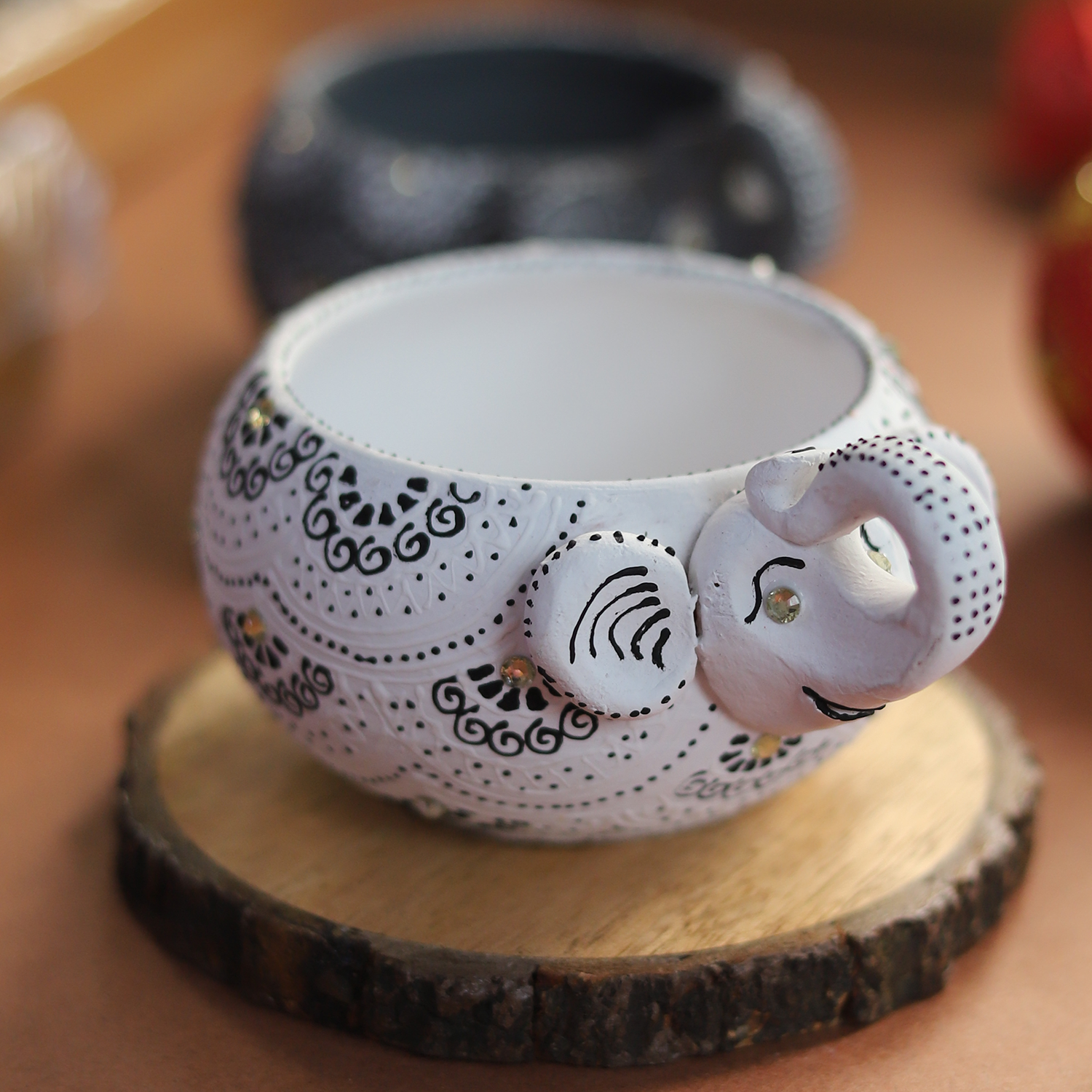Hand-Painted White Elephant Terracotta Diya – Artisan Elephant Tealight Holder