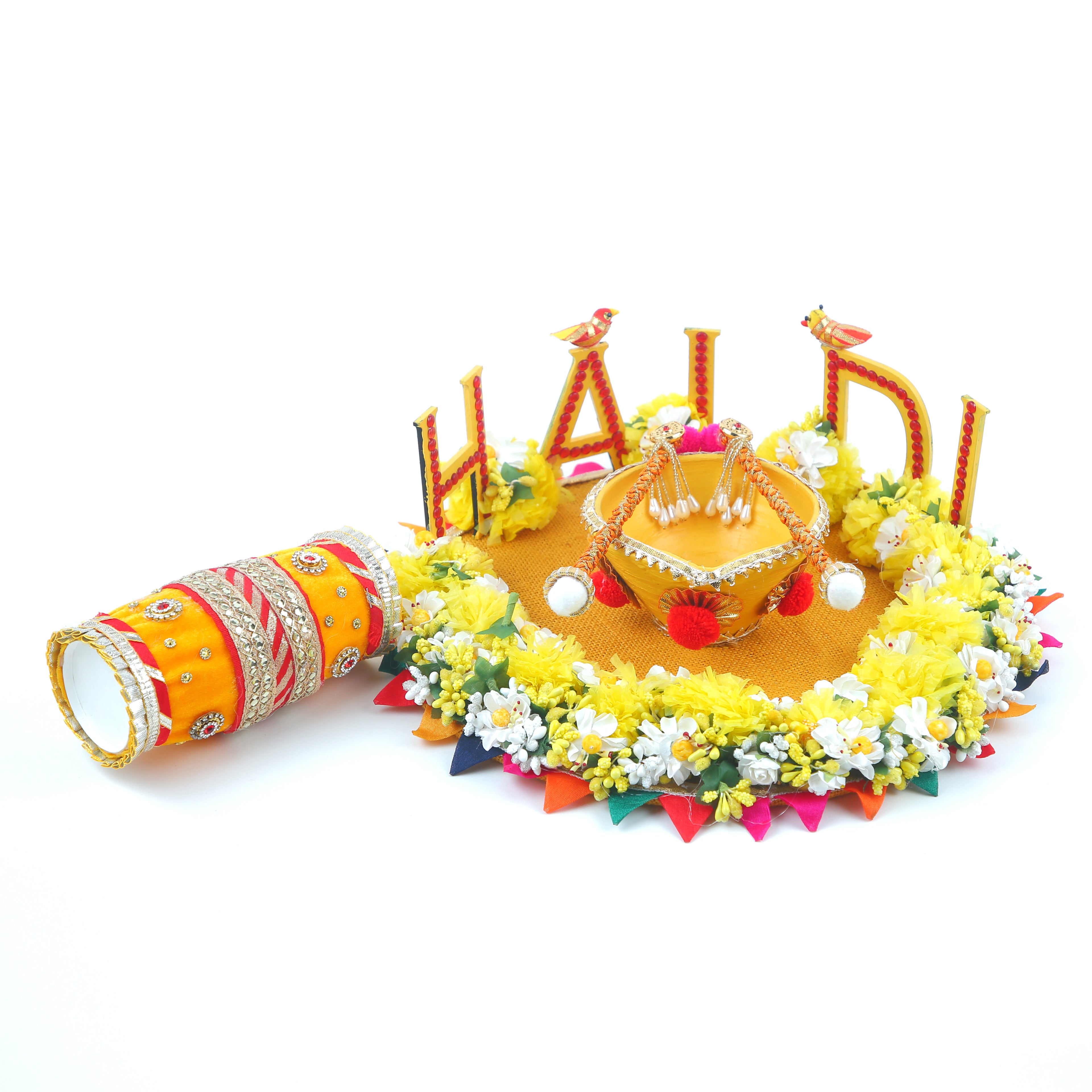 Handcrafted Wedding Haldi Thali Set – Vibrant Yellow Floral Platter for Marriage Rituals & Gifting