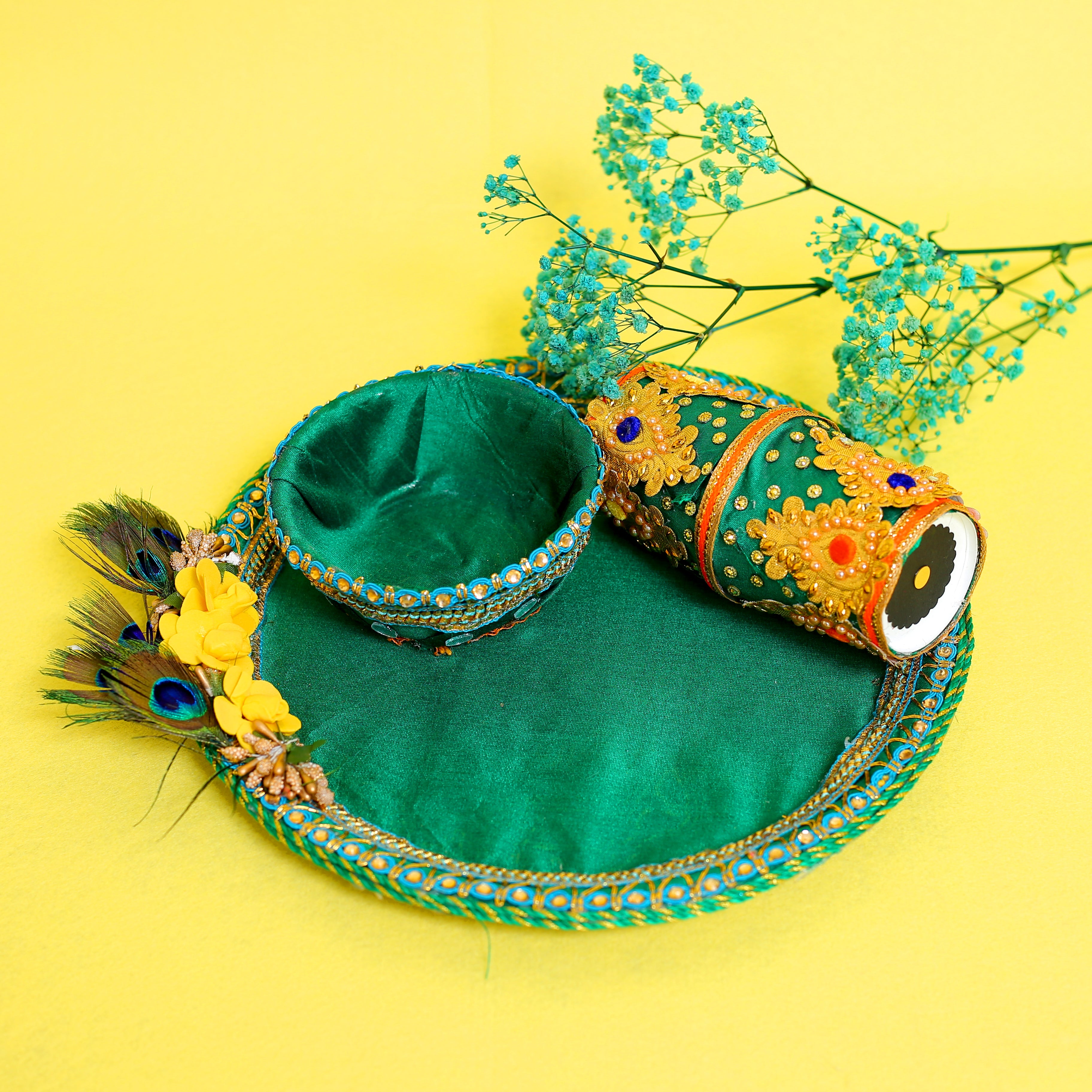 Handcrafted Royal Green Mehendi Thali Set – Artisanal Floral Platter for Wedding Rituals & Gifting