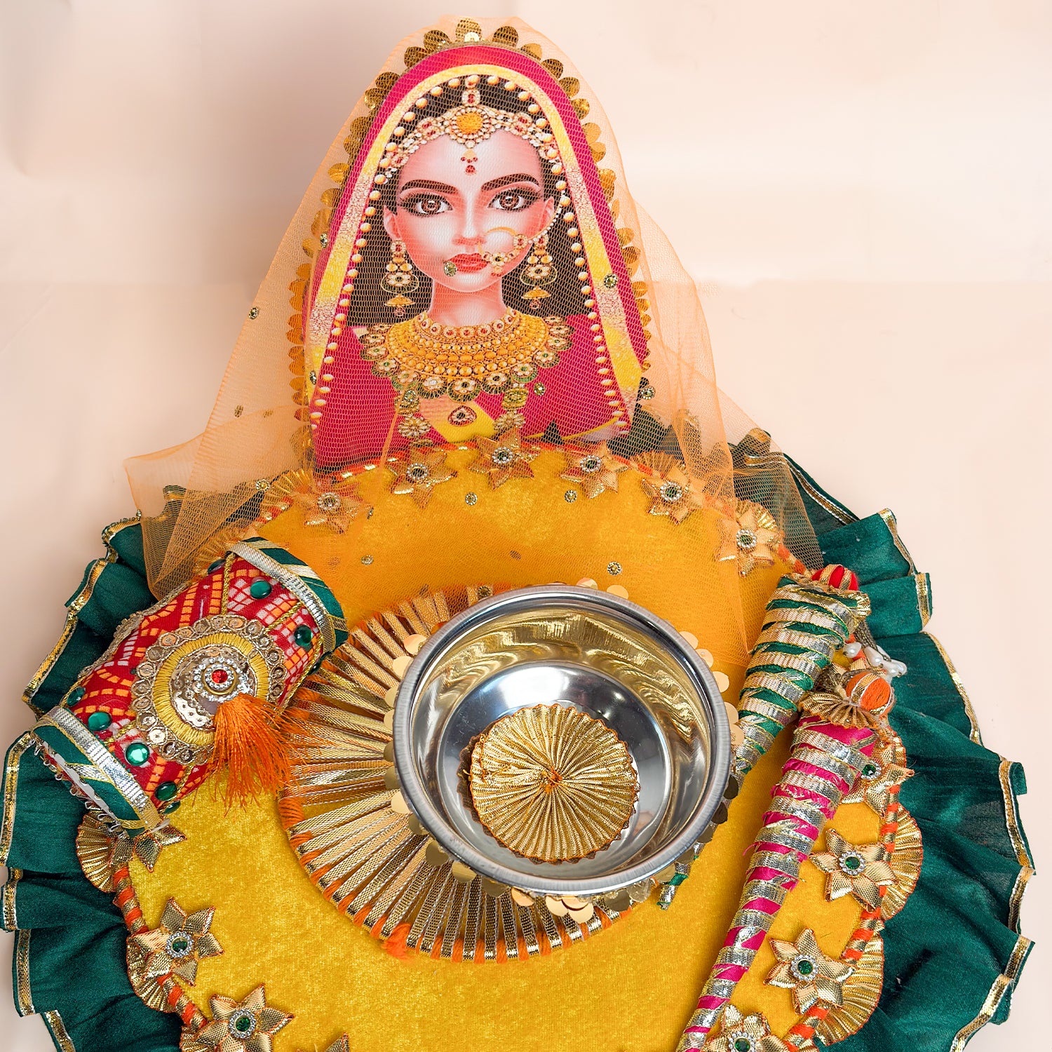 Handcrafted Royal Mehndi Thali Set – Artisanal Floral Platter with Mehndi Cones for Wedding Rituals & Gifting