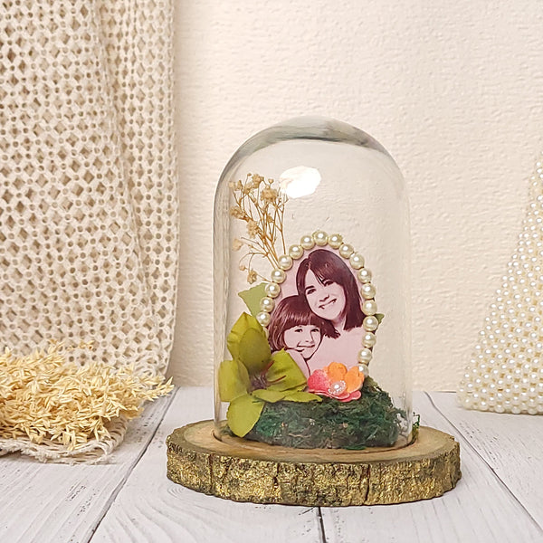 Personalized Vintage Glass Dome with Pearl Border – 4"x4.25" Heartfelt Mother & Child Keepsake | Elegant Floral Photo Display for Home Decor