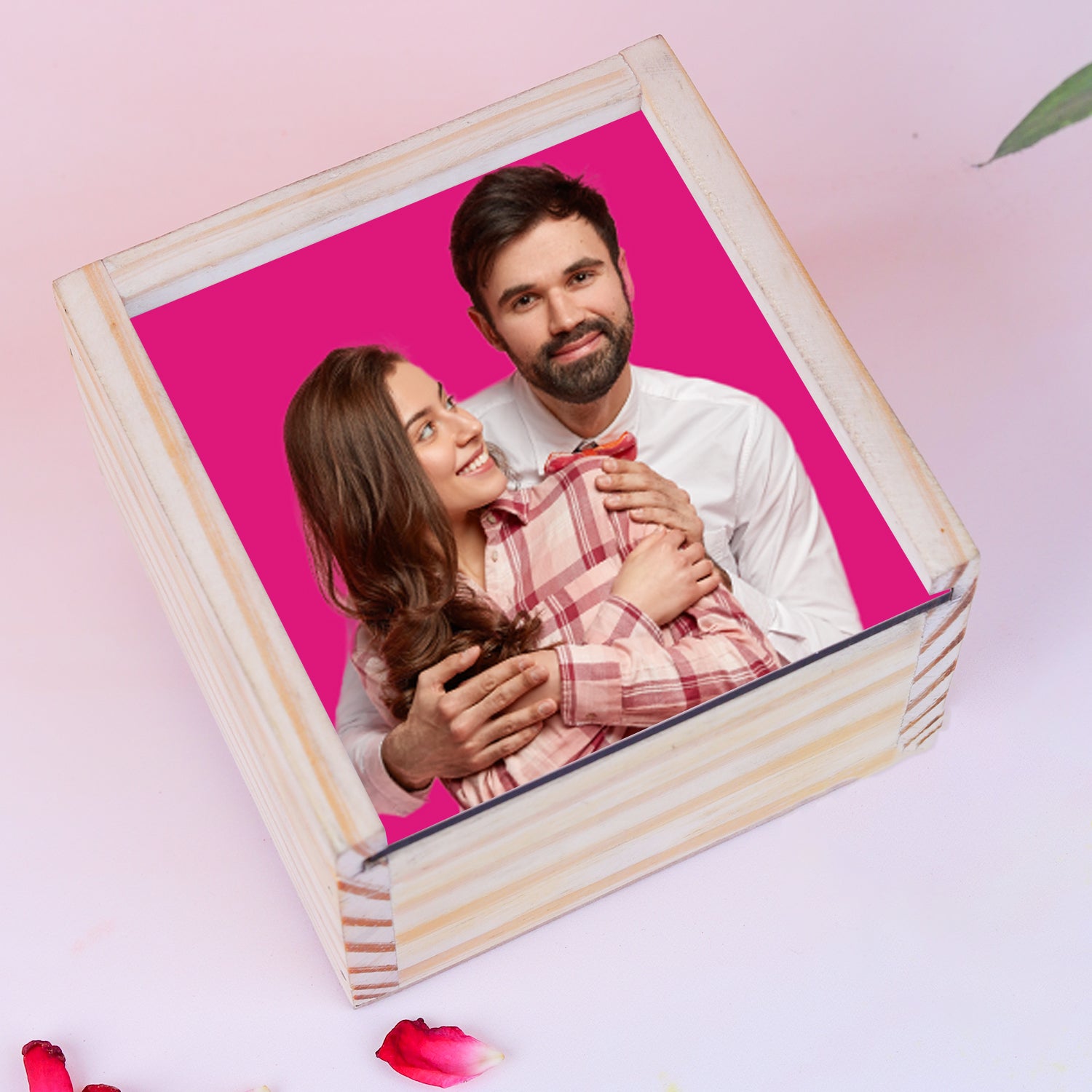 Bhaiya Bhabhi Rakhi Set with Personalized Dry Fruit Box