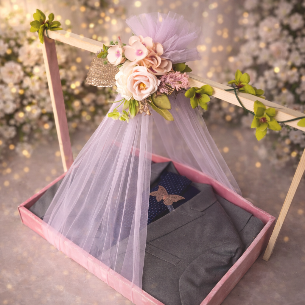 Premium Trousseau Packaging – Elegant Wedding Gift Display Tray